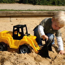 Nakladač žlutočerný Giga Trucks 62 cm