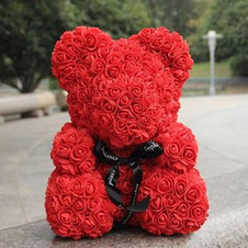 Medvídek z růží - červený