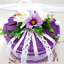 Ručníkový dort fialový