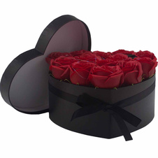 Dárkový box z mýdlových květů - 13 červených růží srdce