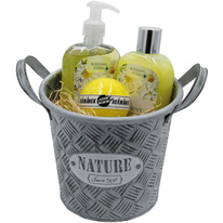 Dárkový plechový box – kosmetika s heřmánkem