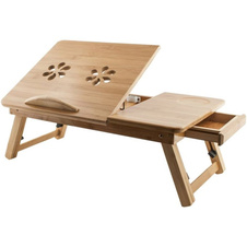 Dřevěný stolek na notebook do postele