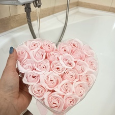 Sada 24 mýdlových květů - Růžové růže