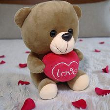 Medvídek sedící se srdíčkem plyš 19cm - hnědý