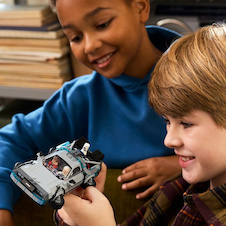 LEGO® Speed Champions 77256 Stroj času z filmu Návrat do budoucnosti