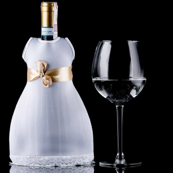 Lady diVinto - bílé šaty na víno