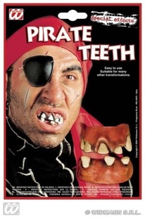 Balení latexovách zubů nejen pro piráta