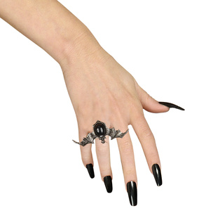 Gotický prsten s netopýrem a kamínkem